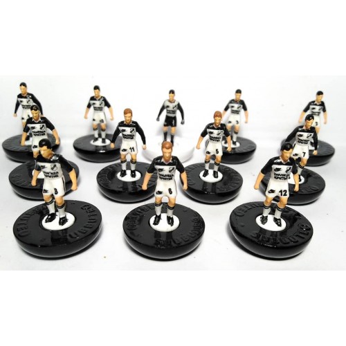 Subbuteo Andrew Table Soccer Ofi 1987 on Classic Hasbro bases